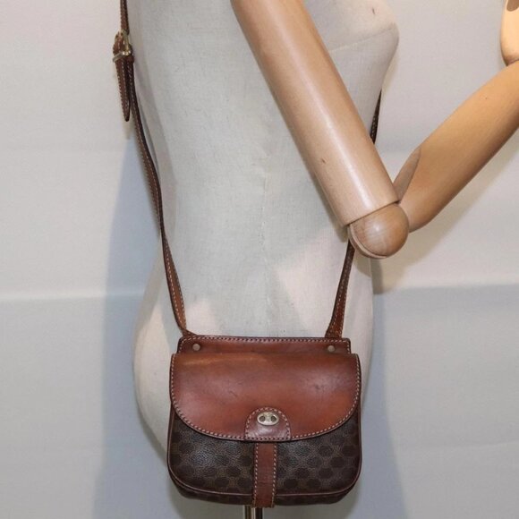 CELINE Macadam Canvas Shoulder Bag PVC Leather Brown Gold Auth 88287 - Picture 3 of 16